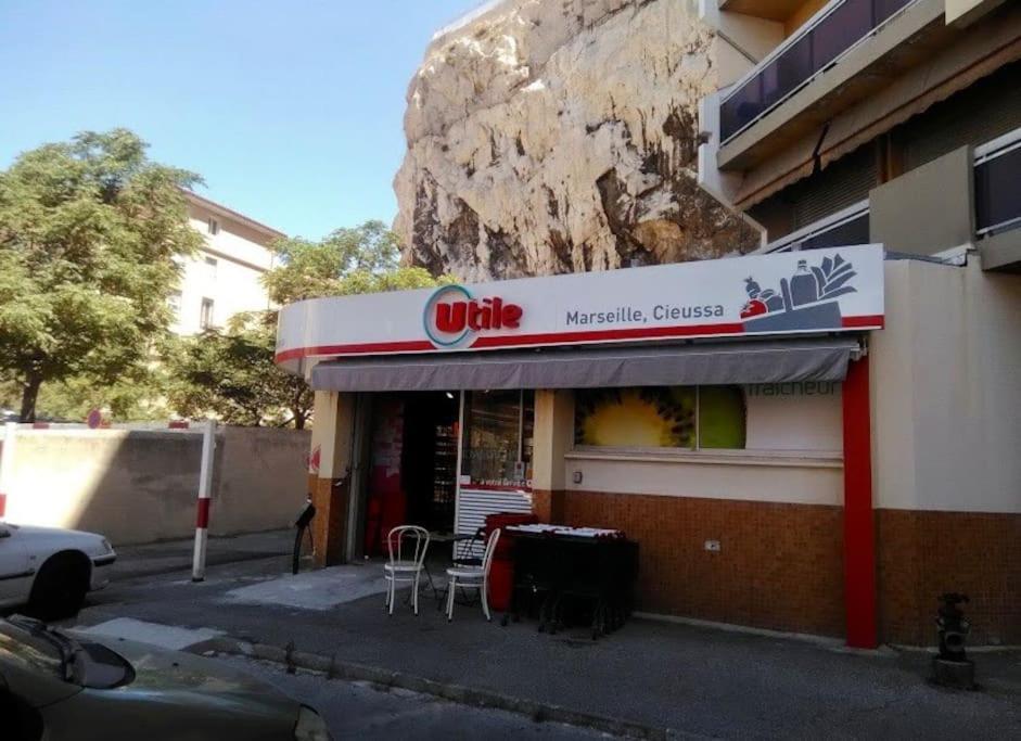 Superbe Logement Au Vallon Des Auffes 马赛 外观 照片